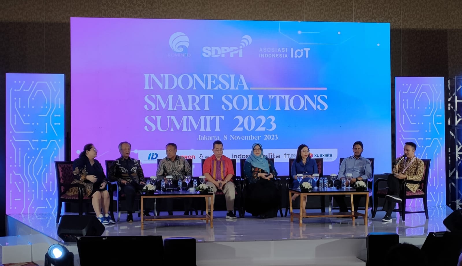Pegiat IoT Dorong Digitalisasi di Indonesia Smart Solutions Summit 2023
